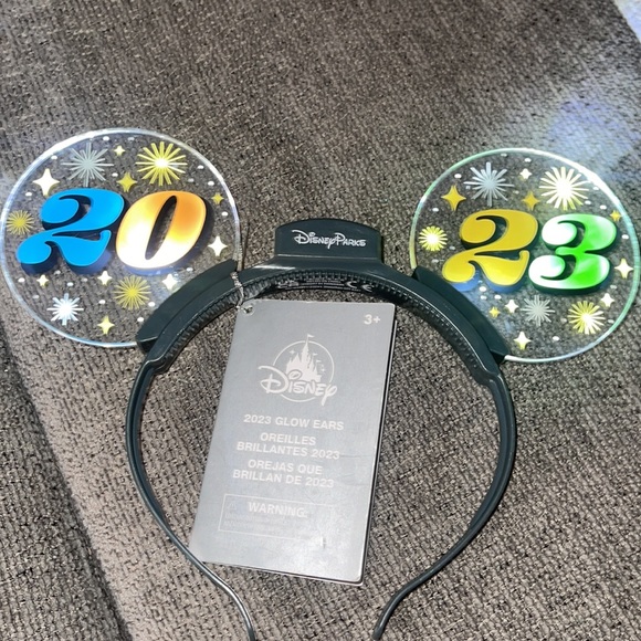 2023 Disney Mickey Ears - light up - Picture 2 of 5